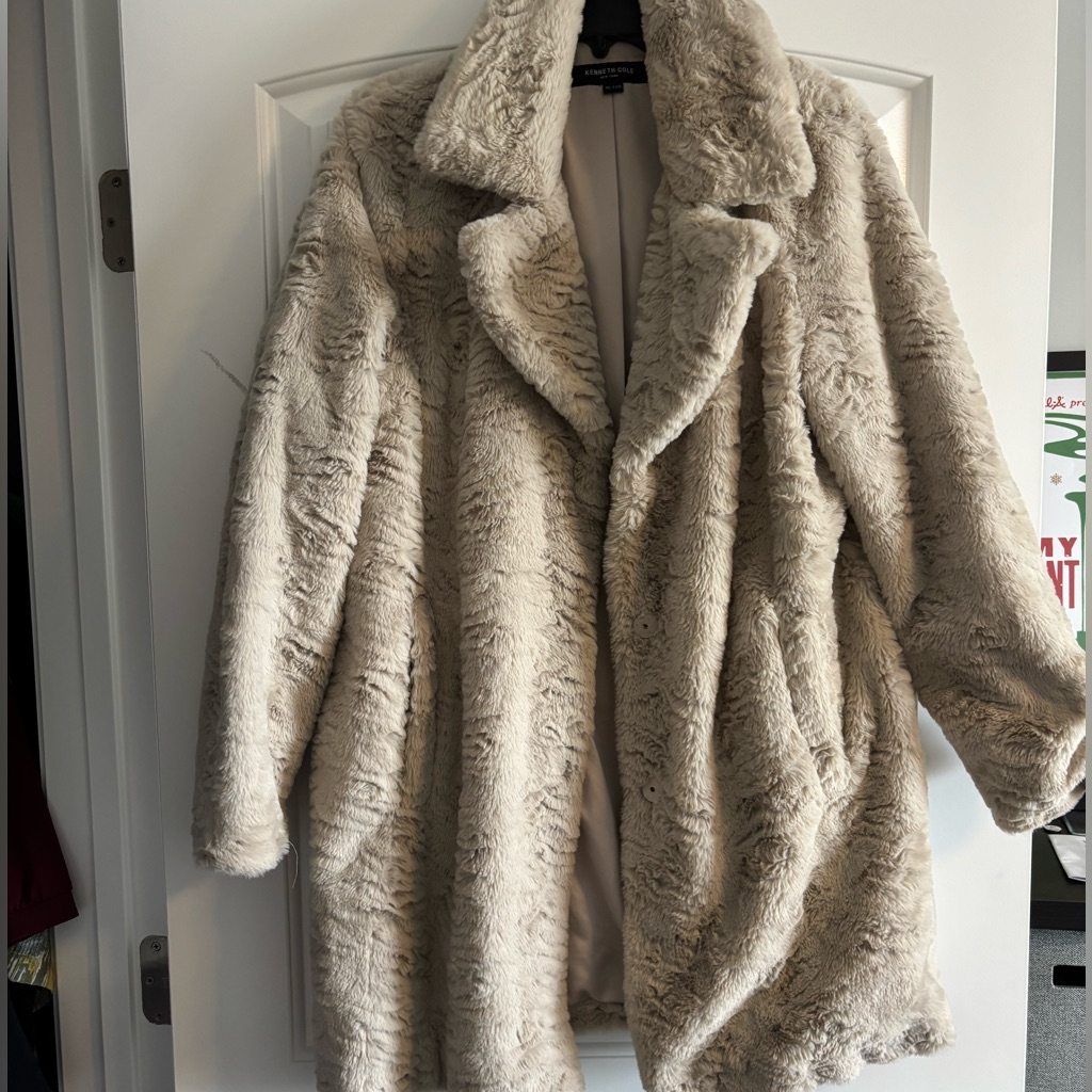 Kenneth Cole | Cream Fur Coat